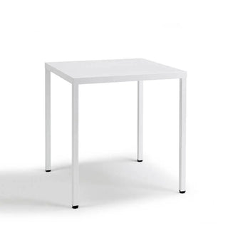Scab Summer table in powder-coated steel