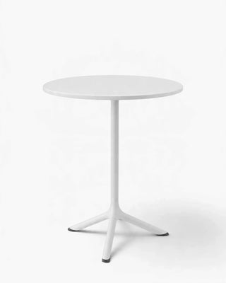 Scab Tripé Fixed 5002 three-star steel table base with steel top