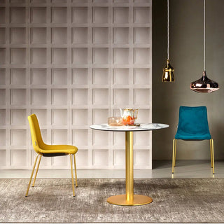 Scab Zebra Pop 2640 upholstered chair with brass-effect steel legs