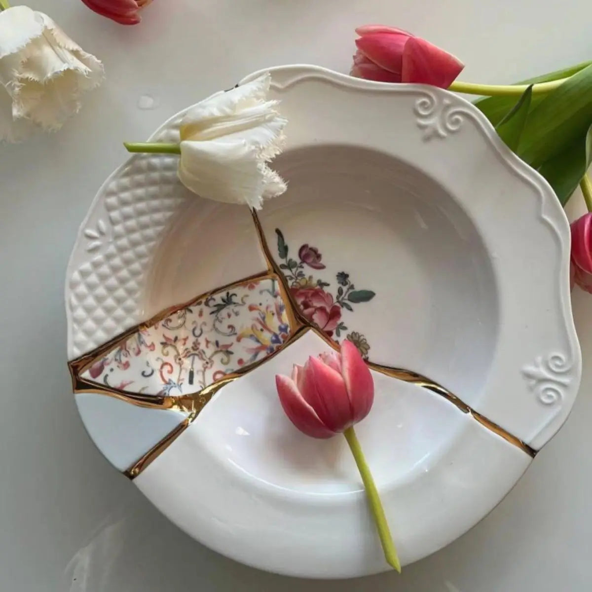 Seletti 金継ぎスーププレート（磁器製／24カラットゴールド）