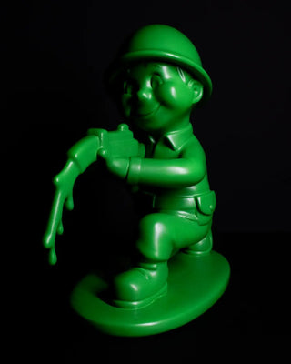 Seletti Plastic Peace limited edition soldier figurine - Buy now on ShopDecor - Discover the best products by SELETTI design