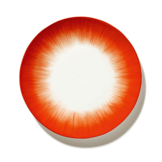 Serax Dé plate off white/red var 5 24 cm - 9.45 in - Buy now on ShopDecor - Discover the best products by SERAX design