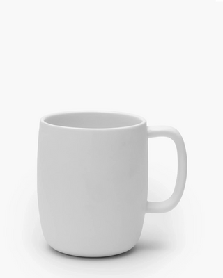 Serax Passe-partout mug matt white h. 9.4 cm. - 3.7 in. - Buy now on ShopDecor - Discover the best products by SERAX design