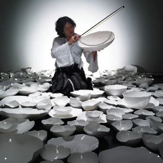 Serax Perfect Imperfection oval plate Daenkei 22.5x31 cm. - 8.85x12.2 in. - Buy now on ShopDecor - Discover the best products by SERAX design