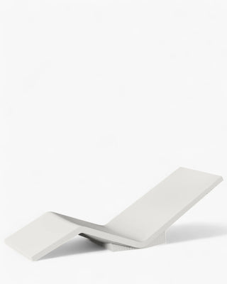 Serralunga Aqua sun lounger Serralunga White - Buy now on ShopDecor - Discover the best products by SERRALUNGA design