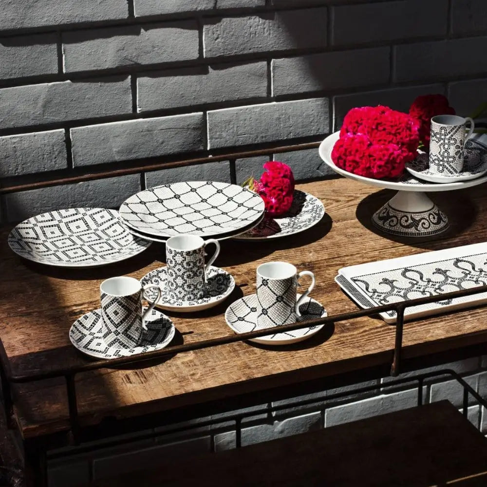 Set di 4 Tazze da Espresso in Ceraica Nera - Design Ipilabile Set di 4 Tazze da Espresso in Ceraica Nera - Design Ipilabile