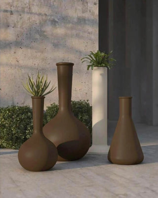Vondom Chemistubes Pipe vase in lacquered polyethylene