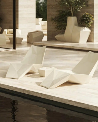 Vondom Faz low coffee table in polyethylene