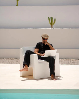 Vondom Jut lounge chair in polyethylene