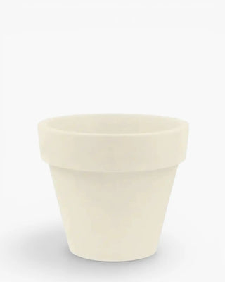 Vondom Maceta Planter vase in polyethylene
