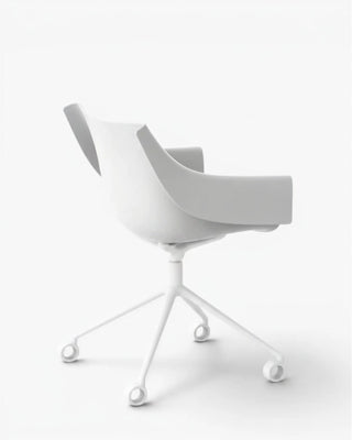 Vondom Manta swivel caster armchair with polypropylene shell and powder-coated metal four-star base White 5001 White 2001 - Buy now on ShopDecor - Discover the best products by VONDOM design
