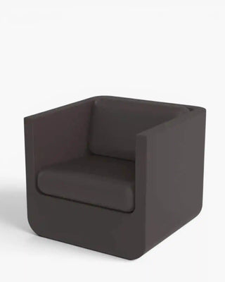 Vondom Ulm lounge chair in polyethylene with upholstered cushions