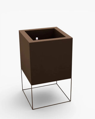 Vondom Vela Planter vase in polyethylene