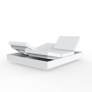 Vondom Vela Daybed 200x180 cm square reclining garden daybed Vondom White - Buy now on ShopDecor - Discover the best products by VONDOM design