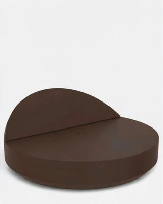 Vondom Vela reclyning daybed round in polyethylene with upholstered cushion