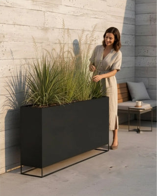 Vondom Vela Wall vase in polyethylene
