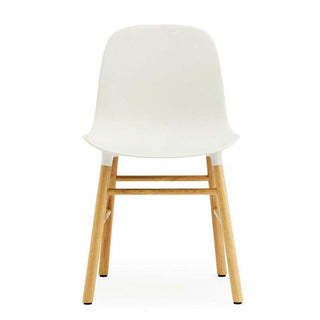 Normann Copenhagen Form polypropylene chair with oak legs - Buy now on ShopDecor - Discover the best products by NORMANN COPENHAGEN design