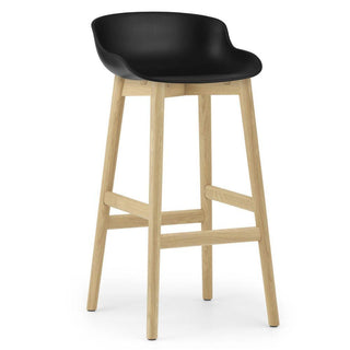 Normann Copenhagen Hyg oak bar stool with polypropylene seat h. 75 cm. Normann Copenhagen Hyg Black - Buy now on ShopDecor - Discover the best products by NORMANN COPENHAGEN design