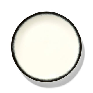 Serax Dé plate diam. 24 cm. off white/black var 3 - Buy now on ShopDecor - Discover the best products by SERAX design