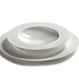 Serax Nido deep plate S white diam. 18 cm. - Buy now on ShopDecor - Discover the best products by SERAX design