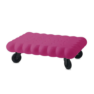 Slide Tea Time Small table Polyethylene by Gianni Arnaudo Slide Sweet fuchsia FU - Buy now on ShopDecor - Discover the best products by SLIDE design
