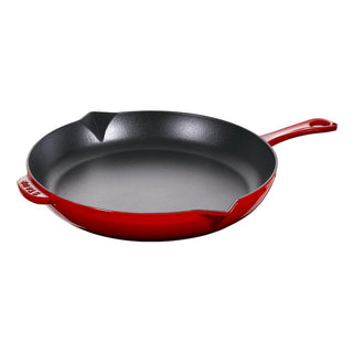 Staub cast iron frying pan with pouring spout diam. 26 cm. Staub Cherry red - Buy now on ShopDecor - Discover the best products by STAUB design