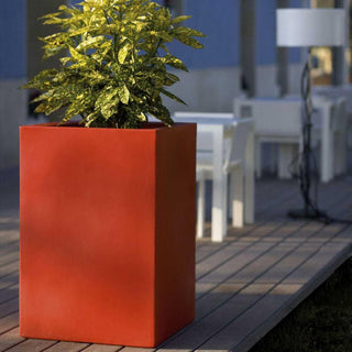 Vondom Cubo vase 40x40 h. 40 cm. by Studio Vondom - Buy now on ShopDecor - Discover the best products by VONDOM design