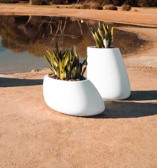 Vondom Stone vase h.40 cm polyethylene by Stefano Giovannoni - Buy now on ShopDecor - Discover the best products by VONDOM design